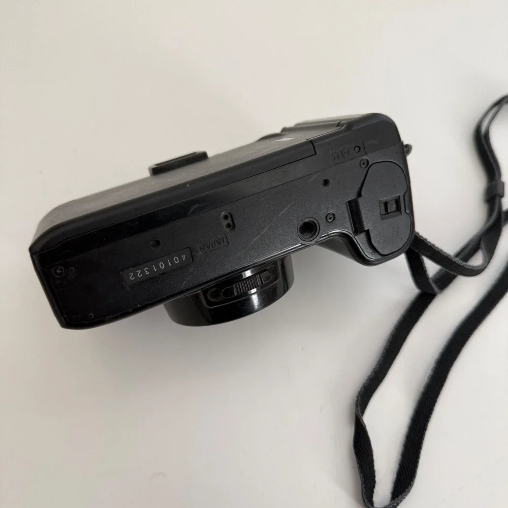 Minolta Freedom Tele 35mm Film Camera AF Multibeam UNTESTED